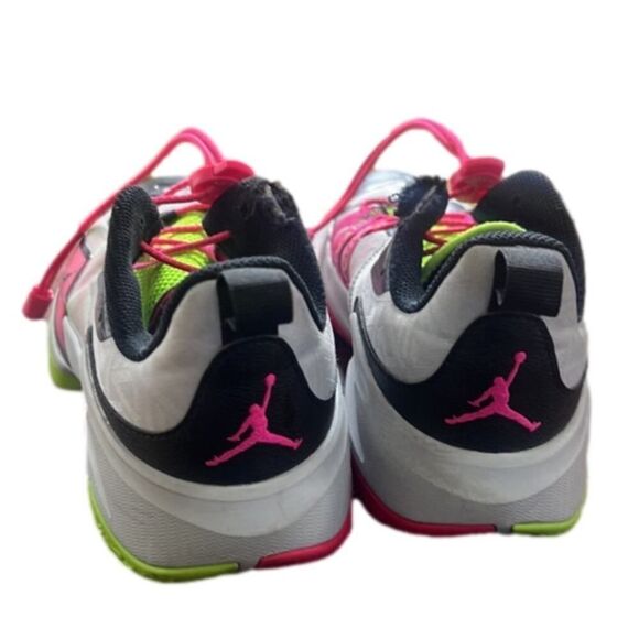 JORDAN WESTBROOK TAKE 3 NEON ELECTRIC GREEN COLOURFUL SNEAKERS SIZE 7Y - Picture 2 of 8